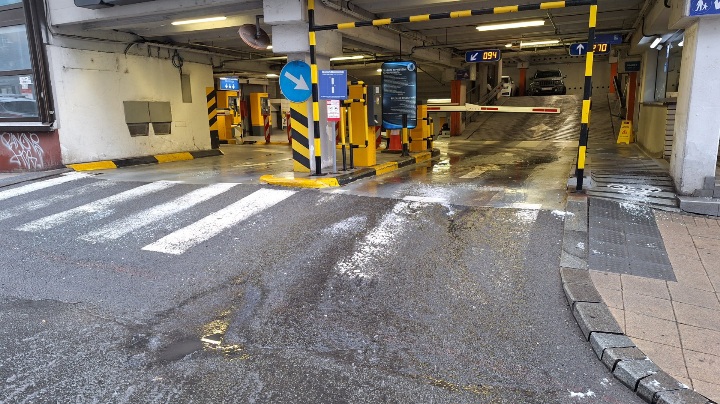 parking-servis-cisti-sneg-sa-prilaza-garazama-i-parkiralistima-0